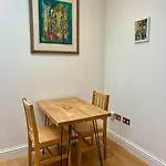 Cosy Duplex In Battersea