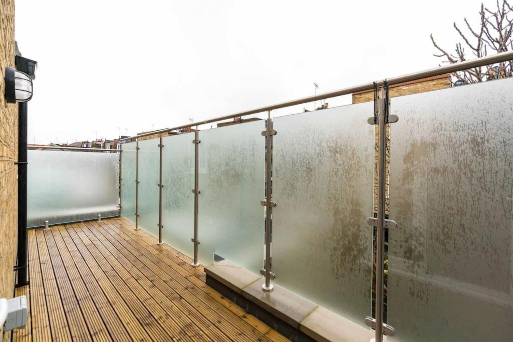 Cosy Duplex In Battersea * Londra