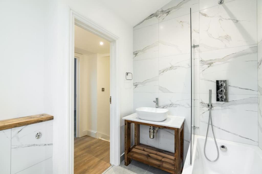 Cosy Duplex In Battersea *